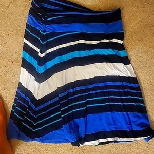 Merona skirt size small worn once